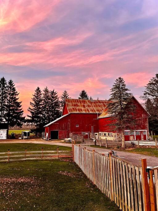 The Barns Of Brighton Near Prince Edward County Εξωτερικό φωτογραφία